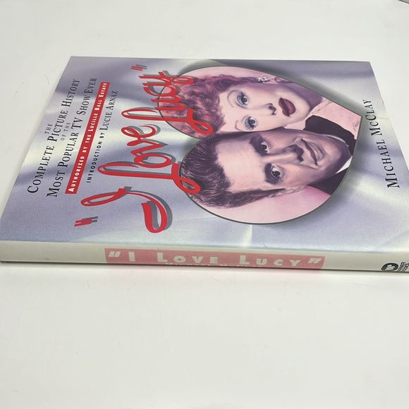Book | Hardcover Large Book | Complete Picture History Of I LOVE LUCY Collector - Picture 2 of 10